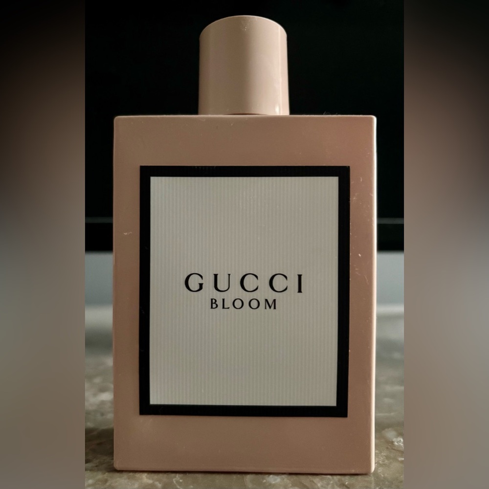 Gucci Bloom Perfume - Pink